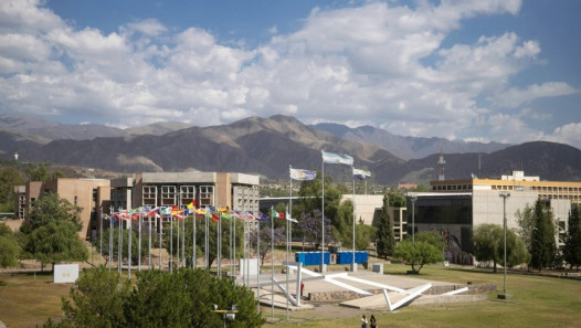 imagen Convocan a renovar bonos de puntaje para escuelas de la UNCuyo en Ciencias Sociales y en Formación Ética y Ciudadana 