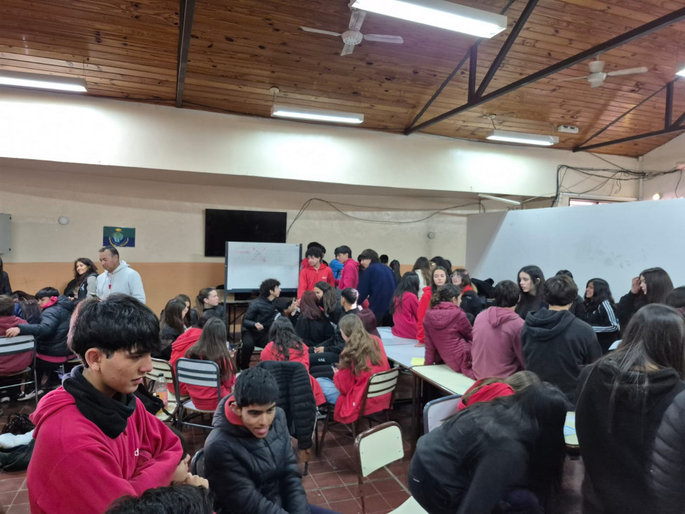 imagen En el marco de las Prácticas Socioeducativas, estudiantes de la escuela participaron de la jornada del trayecto formativo "Jóvenes Promotores de Salud"