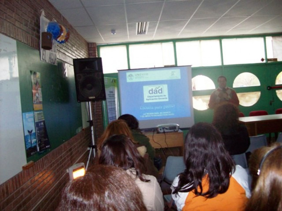 imagen Primer encuentro Escuela para padres