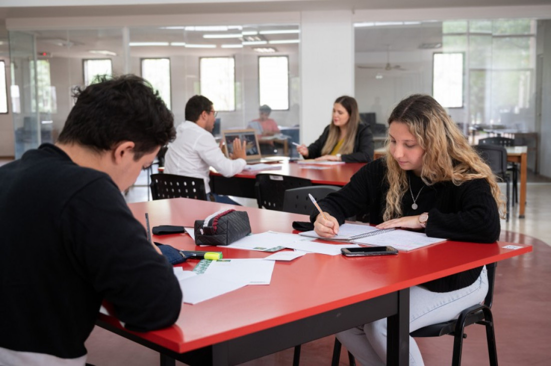 imagen Ingreso a las Facultades de la UNCUYO 2024: todo lo que tenés que saber sobre las inscripciones