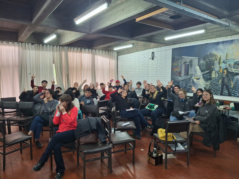 imagen Salida didáctica a la Facultad de Ciencias Políticas y Sociales de la UNCUYO