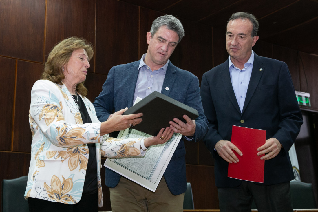 imagen El DAD presente en encuentro del Intituto Balseiro en el que se acercó a los jóvenes y puso en valor la formación científica 