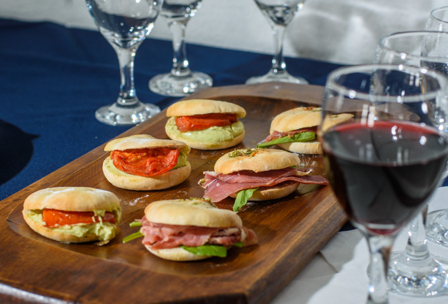 imagen La UNCUYO relanza su servicio integral de catering para eventos