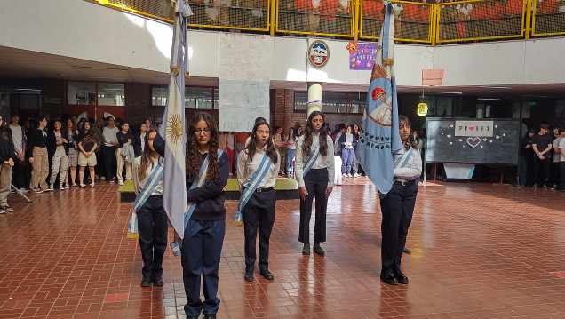 imagen Se realizó el acto por el Día del Maestro