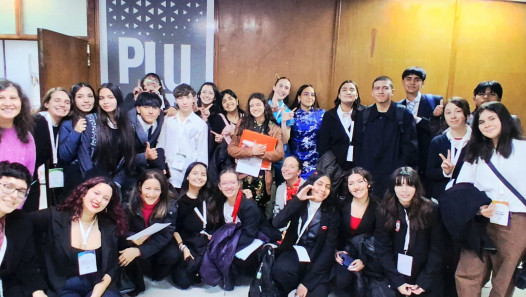 imagen Estudiantes de la escuela participaron del Modelo de Naciones Unidas "Uniendo Metas: Jóvenes para el futuro"