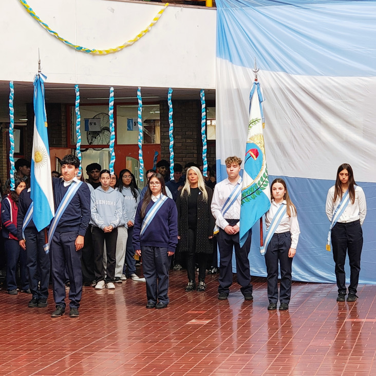 imagen Acto por el Día de la Bandera y Martín Miguel de Güemes.