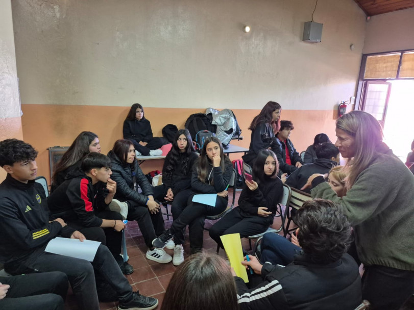 imagen En el marco de las Prácticas Socioeducativas, estudiantes de la escuela participaron de la jornada del trayecto formativo "Jóvenes Promotores de Salud"