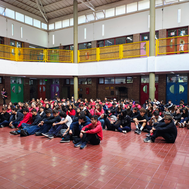 imagen Capacitación sobre "Nociones básicas de Finanzas"  a estudiantes de 5to año