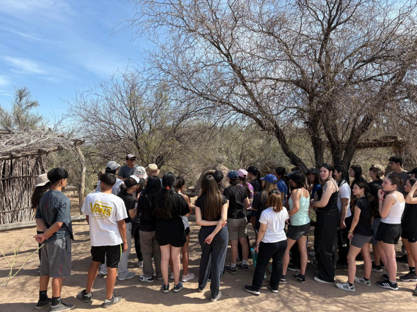 imagen Estudiantes de 5º año realizaron una visita a la Reserva Natural y Cultural Bosques Telteca y a Los Altos Limpios