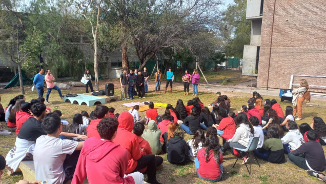 imagen Taller: Exploradores Sociales. Indagación y reflexión colectiva para adolescentes