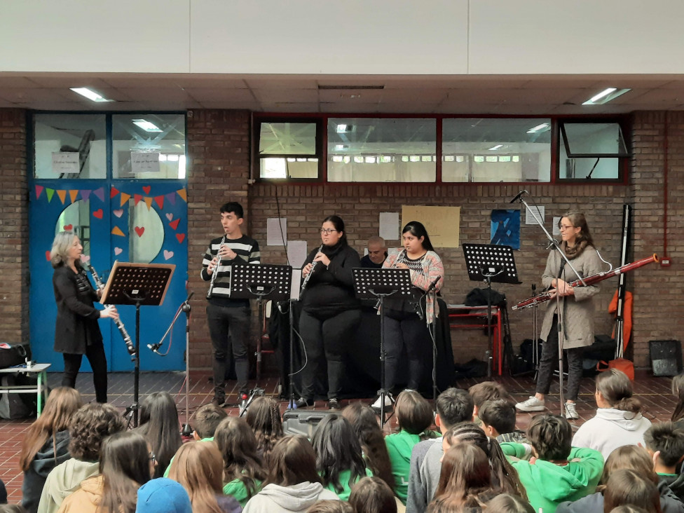 imagen Se realizó una intervención musical del cuarteto de oboes de la FAD 