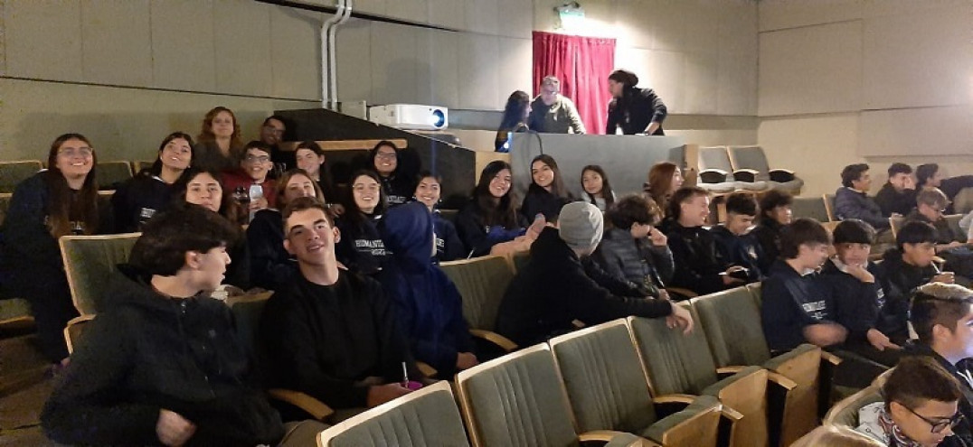 imagen Un centenar de estudiantes participó de una charla sobre el Holocausto