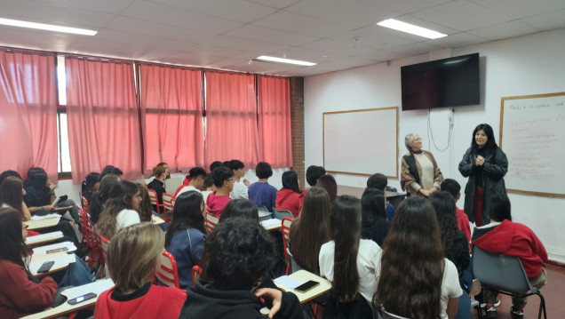 imagen La Magíster Graciela Cousinet dio una charla en nuestra escuela
