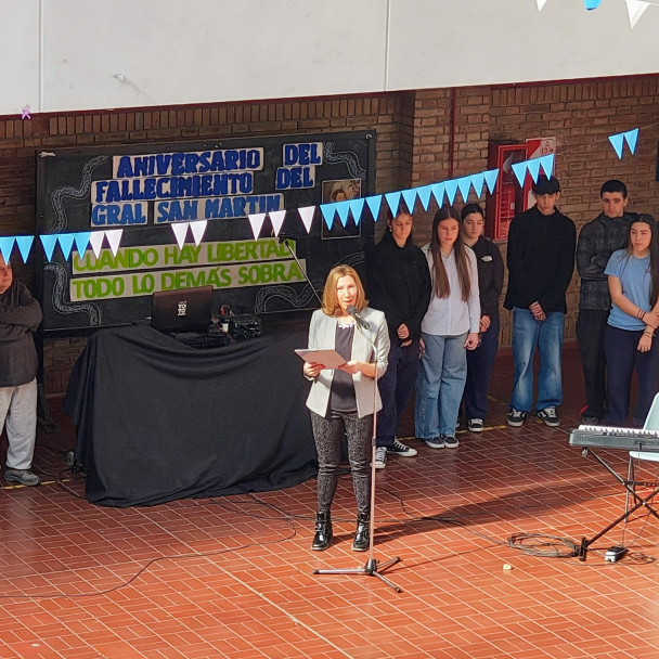 imagen Se realizó el Acto en conmemoración del paso a la inmortalidad del Gral. Don José de San Martín y 87 años de la UNCUYO.