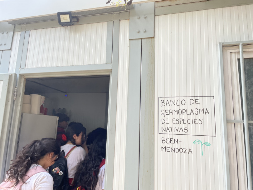 imagen Salida didáctica al Banco de Germoplasma con estudiantes del turno tarde