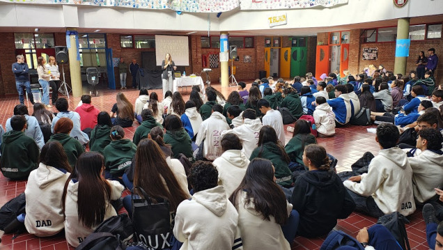 imagen Se llevó a cabo una charla taller sobre "Salud Financiera".