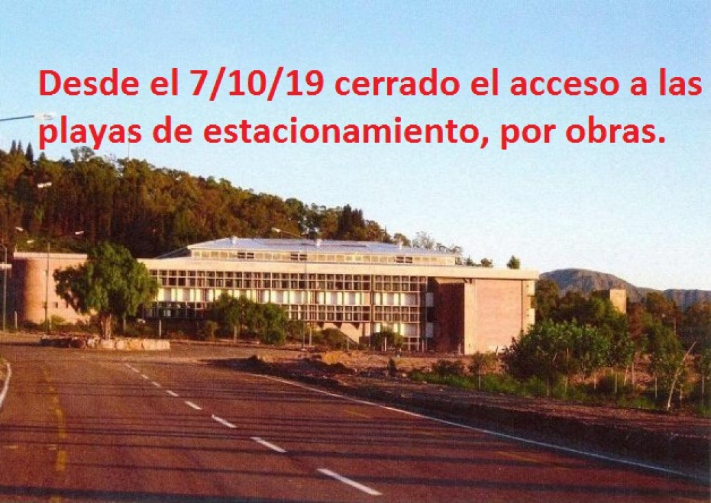 imagen AVISO IMPORTANTE. Acceso vehicular a la playa de estacionamiento del DAD