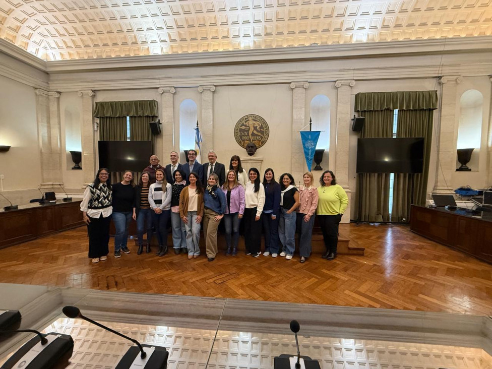 imagen Encuentro sobre evaluación de competencias en escuelas preuniversitarias