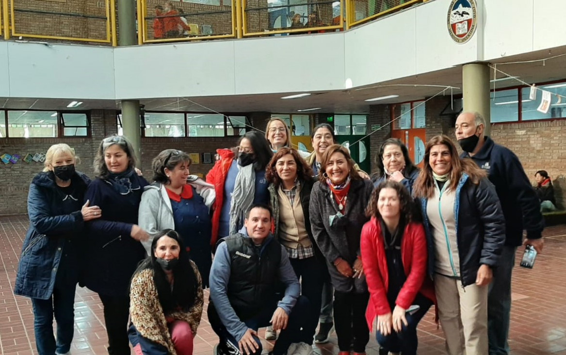 imagen Felicitamos por su jubilación a las Profesoras Claudia Tejada y Marcela Juri y a Liliana Martinez de admininstración