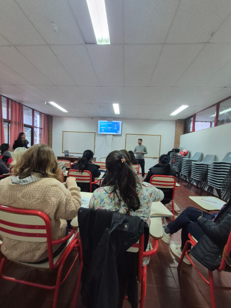 imagen Se llevo a cabo el encuentro presencial del curso de Inteligencia Artificial aplicada a la práctica docente