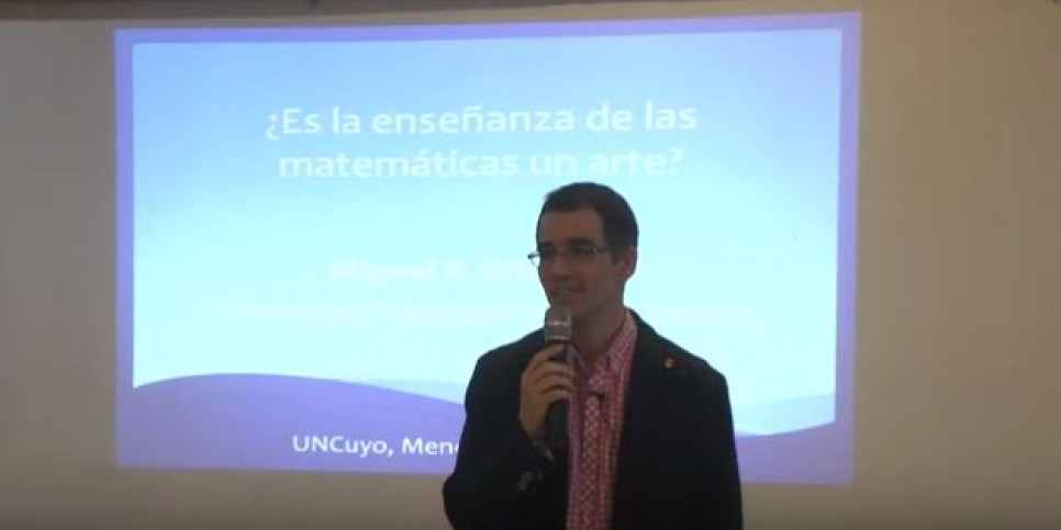 imagen Experto internacional dictó una conferencia sobre la enseñanza de la matemática. Puede ver el video completo ingresando en este artículo.
