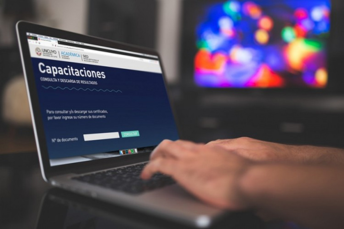 imagen Docentes de la UNCUYO podrán capacitarse en el diseño de contenidos educativos digitales