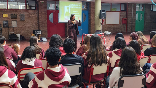 imagen Educación Financiera para Adolescentes: una jornada clave para el futuro