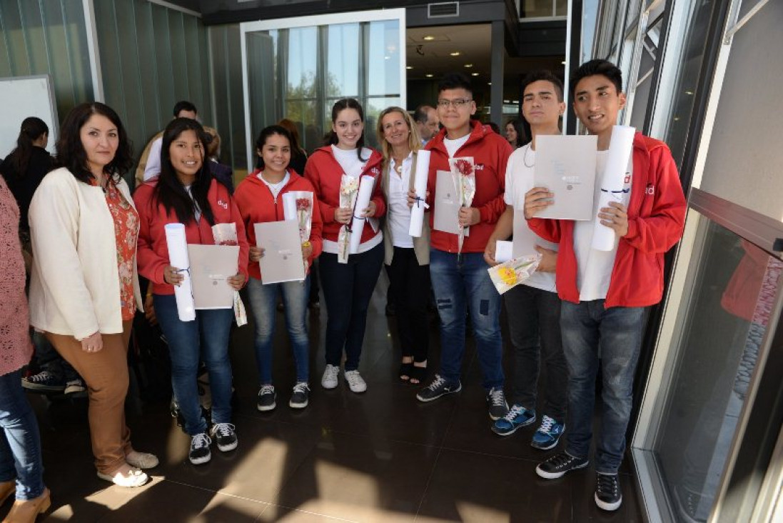 imagen Alumnos del DAD distinguidos con la Distinción Farmache