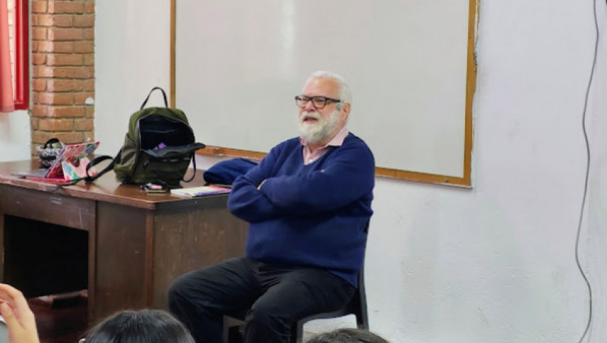 imagen Conversatorio con el Dr. Roberto Follari