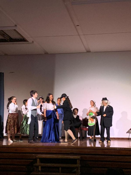 imagen El elenco de Teatro del DAD participó en el 1° Encuentro de Teatro CUC-2019, para escuelas secundarias
