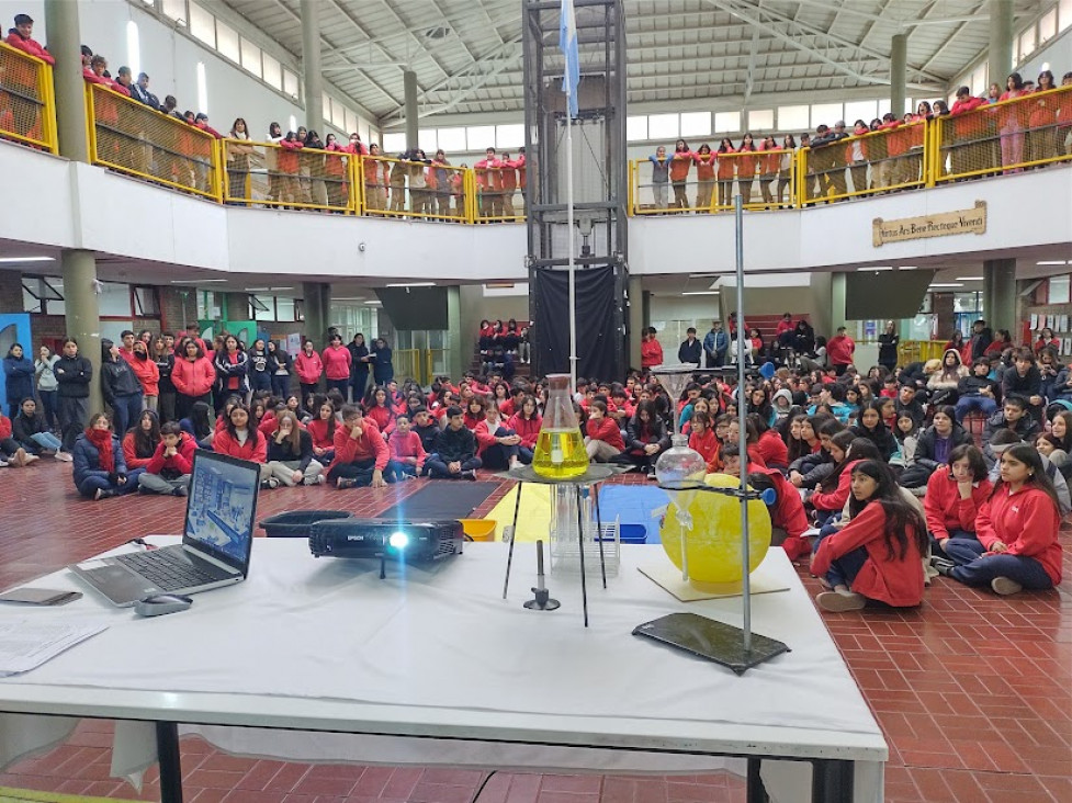 imagen Se realizó una jornada de "Ciencia interactiva en el DAD" 2023