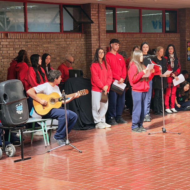 imagen Se llevó a cabo el acto por el Día del Trabajador/a y de la Constitución Nacional Argentina