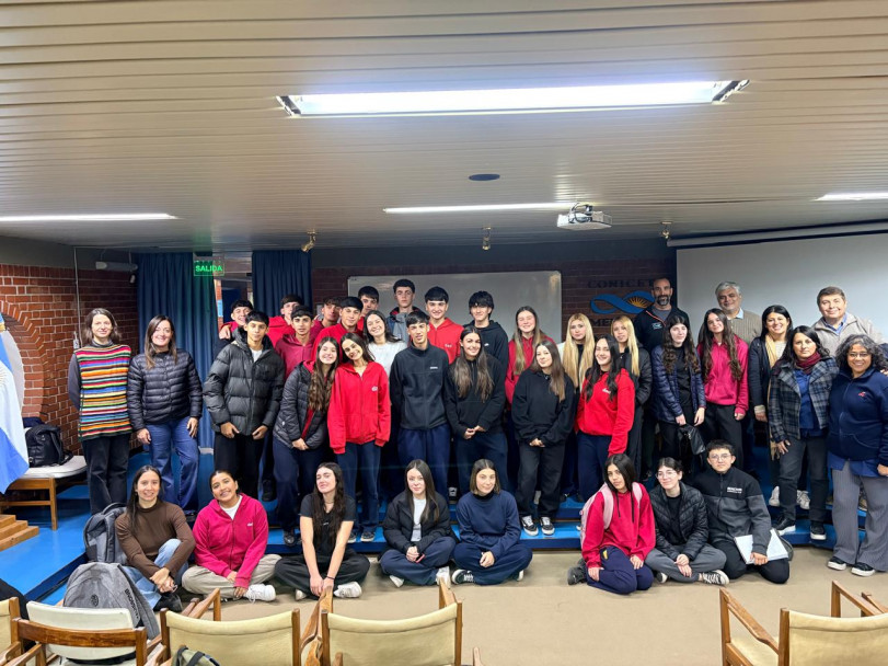 imagen Estudiantes de 4to. año visitaron las instalaciones del IANIGLA – CONICET