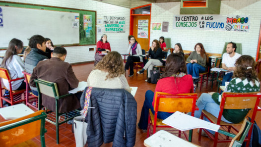 imagen Sociología  de la Facultad de Ciencias Políticas y Sociales de la UNCUYO continúa participando en secundarias por el despertar de las vocaciones científicas. 