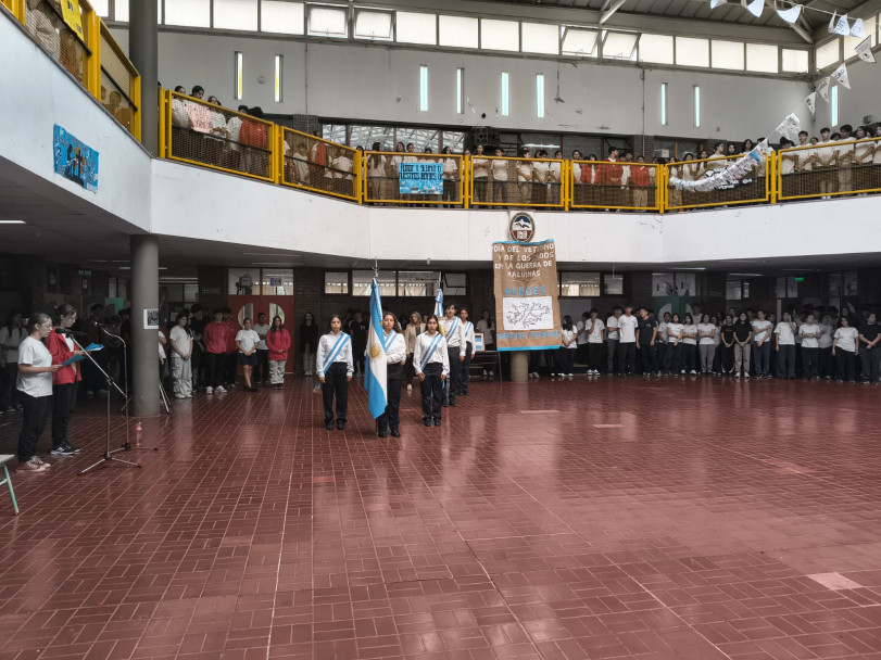 imagen Se llevó a cabo el acto en conmemoración al Día del veterano y caídos en la Guerra de Malvinas