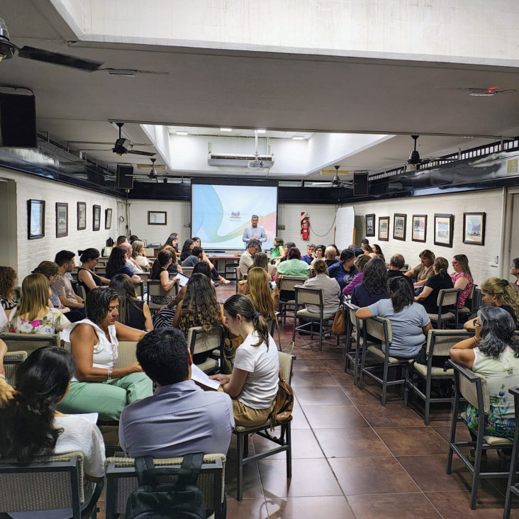 imagen Con amplia participación finalizó el curso "La misión de la escuela hoy"