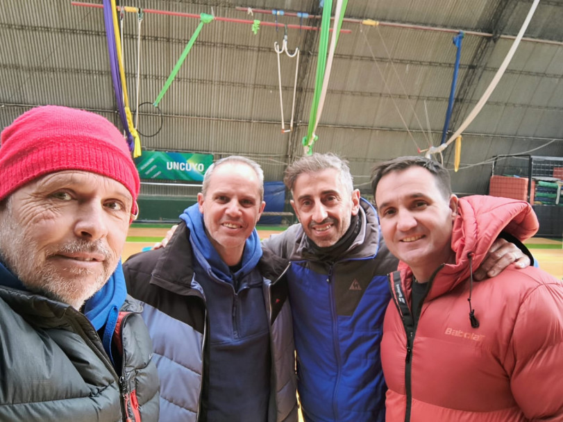 imagen Estudiantes del DAD estuvieron presentes en el 1.º Encuentro Deportivo de los colegios preuniversitarios de la UNCuyo