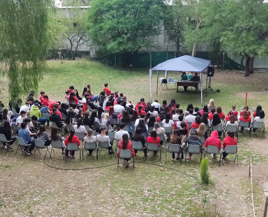 imagen Se realizó una charla taller sobre Arte Contemporáneo Musical