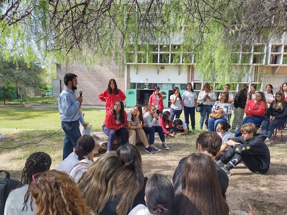 imagen Se desarrolló el conversatorio "¿Para qué sirve la política?" 