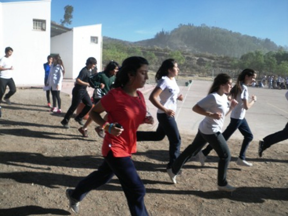 imagen Alumnos del DAD en la Maratón Liceo Agrícola y Enológico 2013. Resultados y fotos