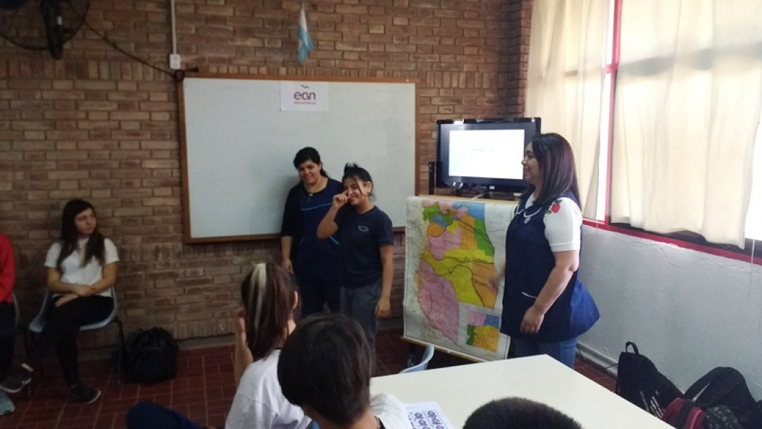 imagen Nos visitaron de la escuela Raquel Pavón, como parte del Proyecto Educativo " + comUNIDADes"