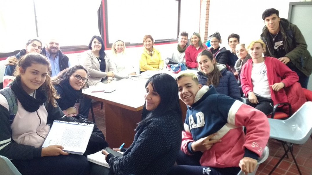 imagen Reunión del centro de estudiantes con el Equipo Directivo de la escuela