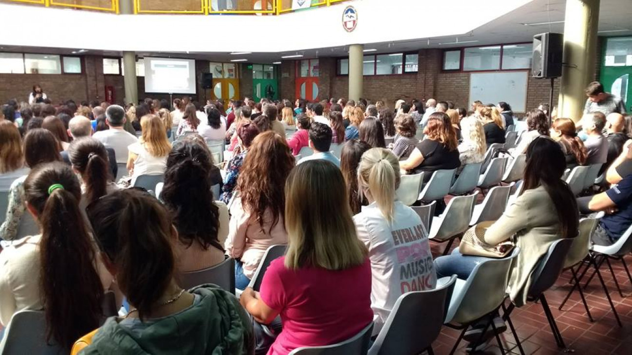 imagen Reunión de padres de 4º año sobre orientación vocacional