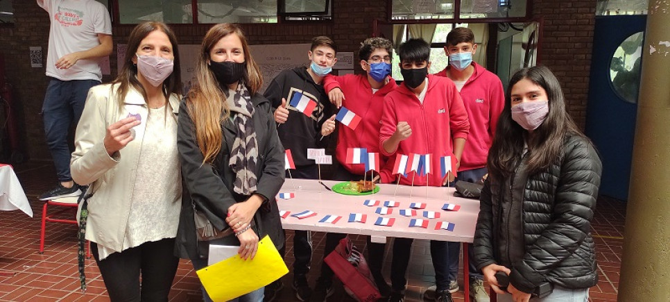 imagen Estudiantes de la escuela expusieron aspectos de la lengua y la cultura francesa en Viví Francia 2021