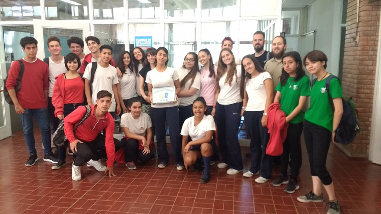 imagen Integrantes de la Brigada Verde participaron del Taller GENERACIÓN DE MARCAS Y LOGOS